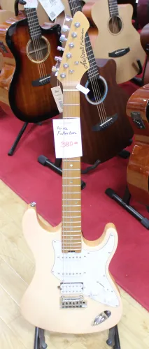 Aria Fullerton Cream Stratocaster Type Electric Guitar Sarum Guitars & Drums Salisbury Wiltshire 04