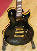 Aria Pro 2 PE - F80 Reissue Les Paul Shape Electric Guitar Black In stock Sarum Guitars & drums Salisbury for sale - Cliquer pour agrandir