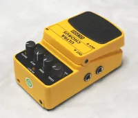 Behringer Ultra Chorus UC200 Electric Guitar FX Pedal 01 - Click to enlarge