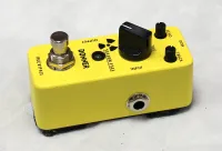 Donner Yellow Fall Delay Electric Guitar FX Pedal 03 - Click to enlarge