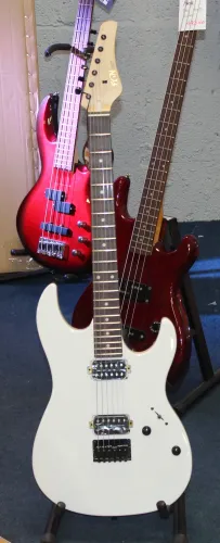 FGN Fujigen Stratocaster Style Electric Guitar White HH Pickups Sarum Guitars 04