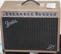Fender Acoustasonic 100 Guitar Amplifier Sarum Guitars Salisbury 03 - Clic para agrandar