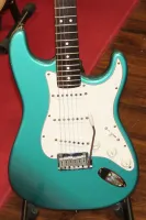 Fender Stratocaster USA 40th Anniversary Electric Guitar Inc Case 03 - Click to enlarge