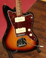 Fender Vintera 60's Jazz Master 2023 Electric Guitar 03 - Clic para agrandar