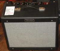 Fender Blues Junior All Tube Amplifier 15W Valve Amp Sarum Guitars Music Shop Salisbury 04 - Click to enlarge