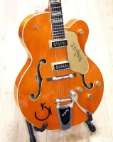 Gretsch 6120DSW Chet Atkins Electric Guitar Inc Hard Case Sarum Guitars Salisbury 07 - Click to enlarge