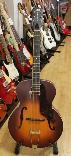 Gretsch New Yorker Semi Acoustic Guitar Sarum Guitars Salisbury 04