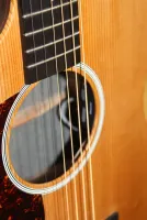 Martin Left Handed Electro Acoustic Guitar Sarum Guitars 01 - Clic para agrandar