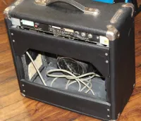Music Man Guitar Amplifier For Sale Sarum Guitars Salisbury 01 - Cliquer pour agrandir