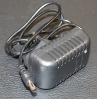 RotoSound 9v Power Supply Effects Pedal Power Supply Sarum Guitars & Drums 02 - Click to enlarge