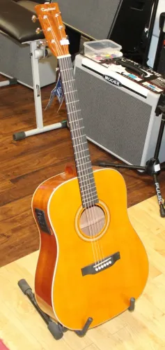  Tanglewood TW40DANE Sundance Historic Dreadnought Electro Acoustic Guitar Sarum Guitars & Drums Salisbury Wiltshire 05