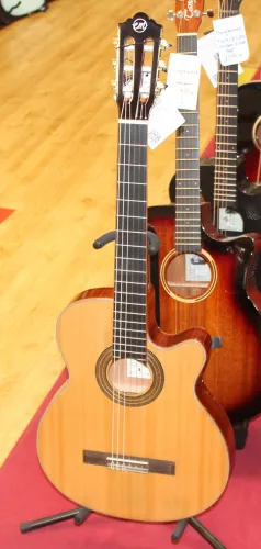 Tanglewood Nylon Strung Electro Acoustic Guitar Slim Body 05