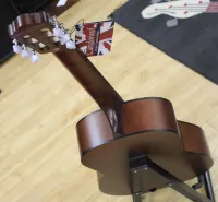 Tanglewood EMC44 Nylon Strung Guitar Student Parlour Shape Strada Classical Sarum Guitars & Drums 01 - Clicca per ingrandire