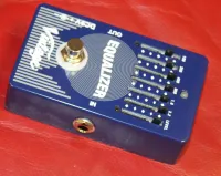 Vintage VFX10 6 Band Equaliser Pedal Electric Guitar FX Pedal Sarum Guitars 01 - Click to enlarge