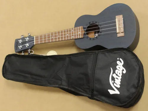 Vintage VUS5BL Soprano Ukulele Sapele Series Inc Gig Bag  Sarum Guitars 04