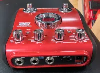Zoom B2 Bass Guitar Multi-Effect Pedal with Tuner and Drum Machine 01 - לחץ להגדלה